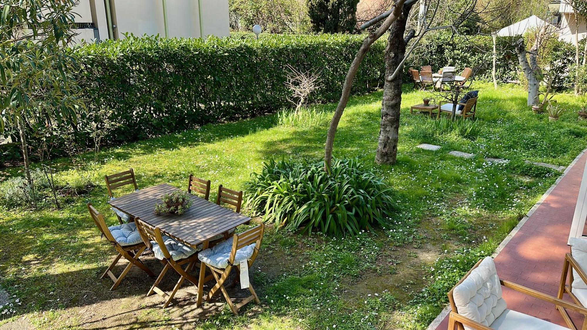 Appartamenti Villa Renata Riccione Exteriör bild