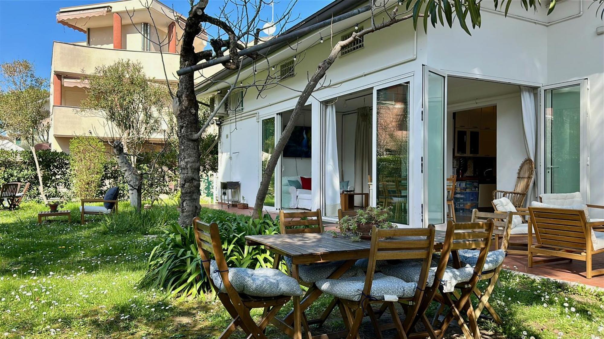 Appartamenti Villa Renata Riccione Exteriör bild