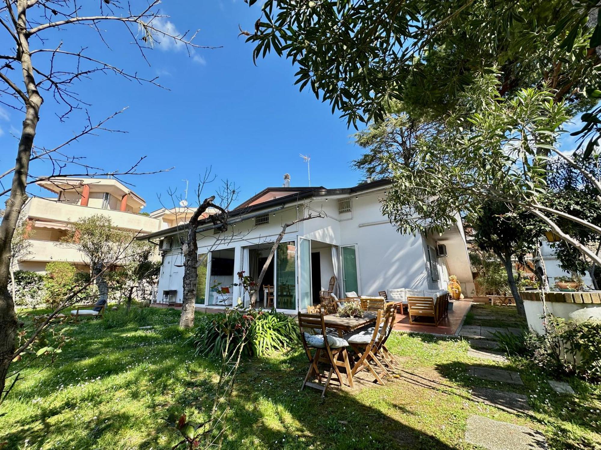 Appartamenti Villa Renata Riccione Exteriör bild
